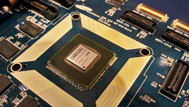 Smartphone bết bát, Samsung dồn lực vào sản xuất chip xử lý 