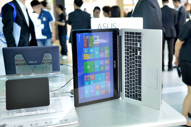 [Computex 2014] Asus Transformer Book Flip: laptop lật xoay 15.6