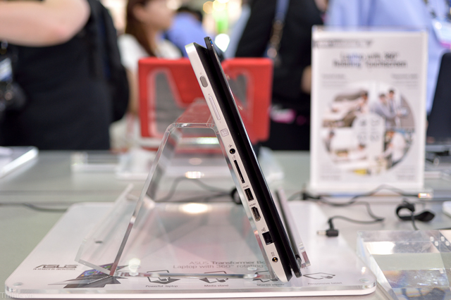 [Computex 2014] Asus Transformer Book Flip: laptop lật xoay 15.6