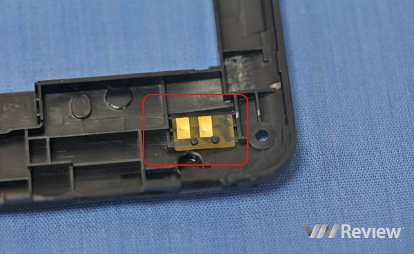 Khám phá bên trong điện thoại giá rẻ Asus Zenfone 4 