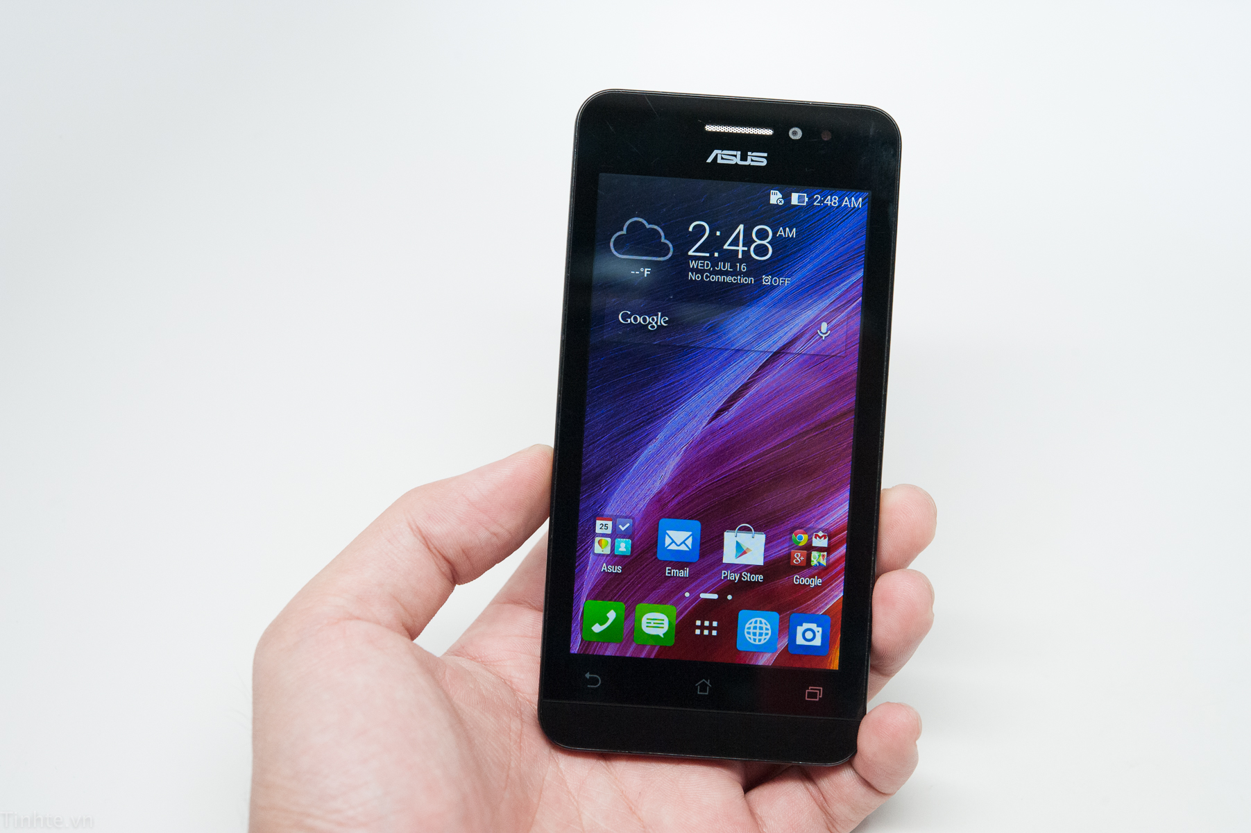 Trên tay Asus Zenfone 4.5 chính hãng: màn hình cải tiến nhiều, chip Intel, giá tốt