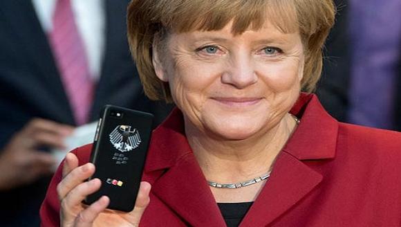 Thủ tướng Đức Merkel tiếp tục khổ vì “nghe lén”