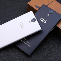 Titan Q6 – “smartphone đích thực”