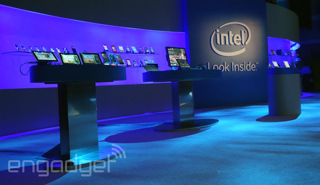 Intel hợp nhất bộ phận chip di động vào mảng máy tính 
