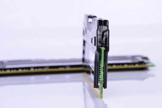 Đánh giá RAM Kingston HyperX Beast PC3-15000, kit 8GB 