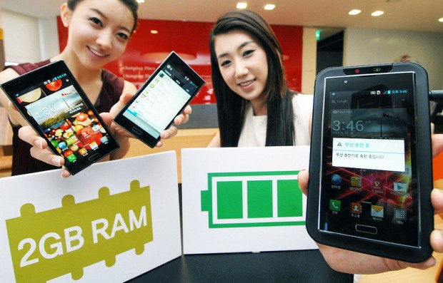 Smartphone 3 GB RAM có phải là một sự lãng phí?